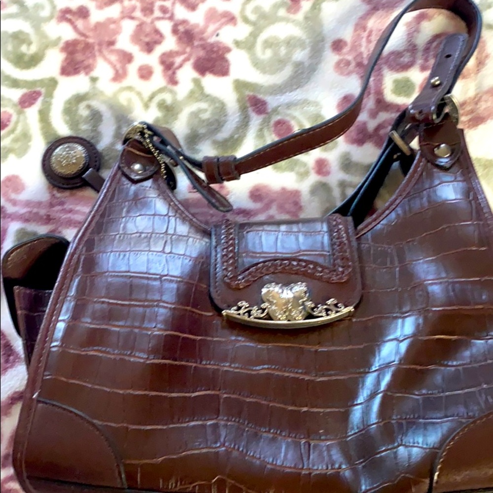Bueno leather